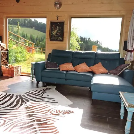 Gluehwuermchenhuette Chalet Ratten