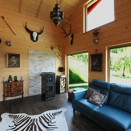 Gluehwuermchenhuette Und Romantikhuette شاليه