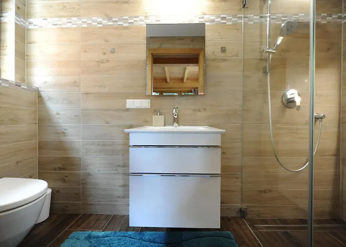 Gluehwuermchenhuette Und Romantikhuette راتتن