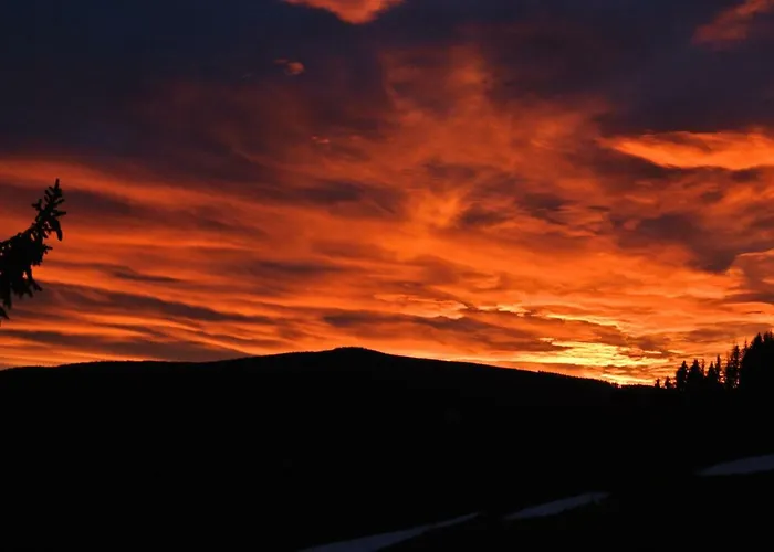 Gluehwuermchenhuette Und Romantikhuette شاليه