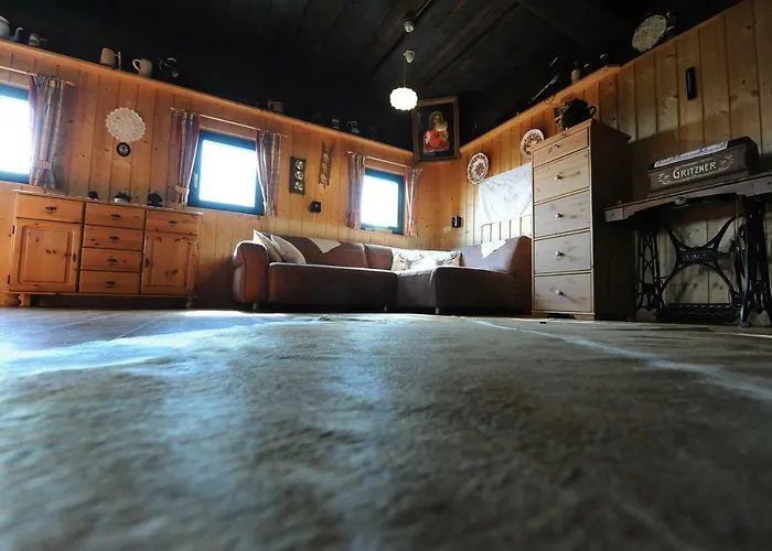 Gluehwuermchenhuette Und Romantikhuette Шале Раттен