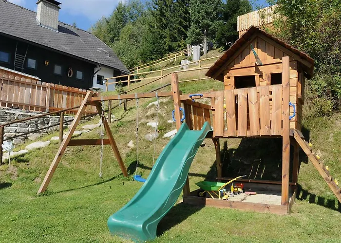 Gluehwuermchenhuette Und Romantikhuette